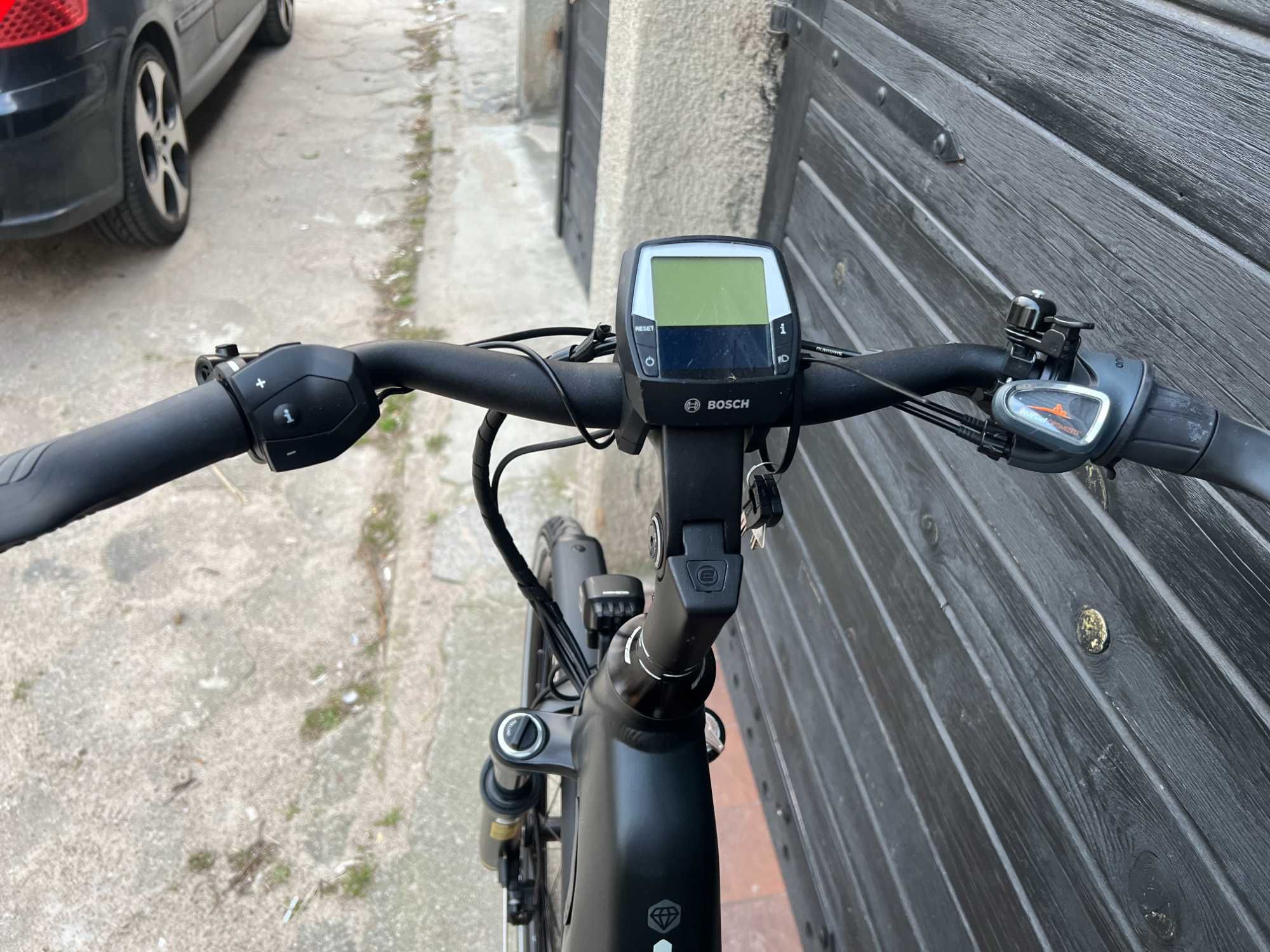 Rower elektryczny bateria 625 Bosch, na pasku karbonowym