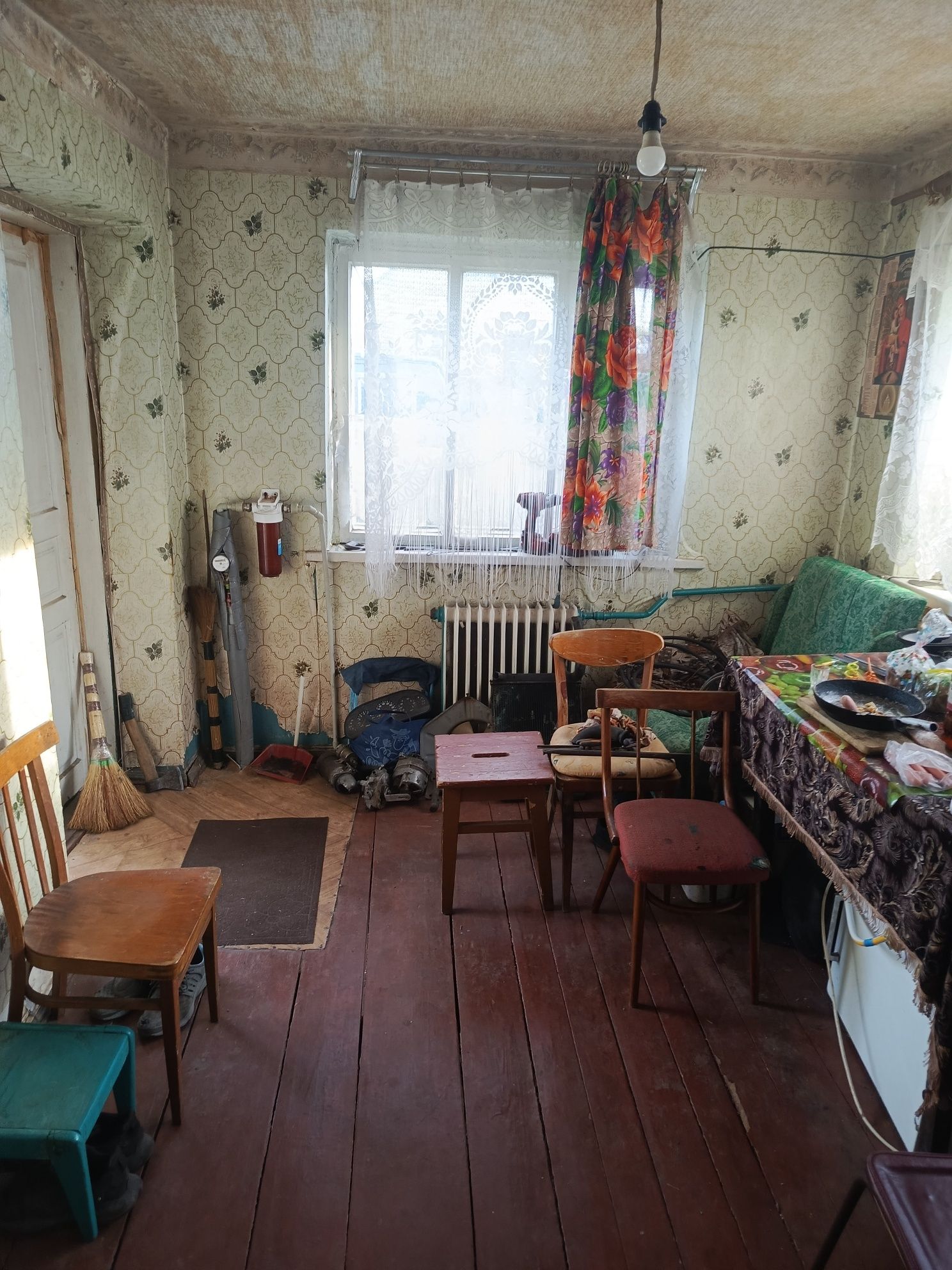 Продається пів будинку на казнівці
