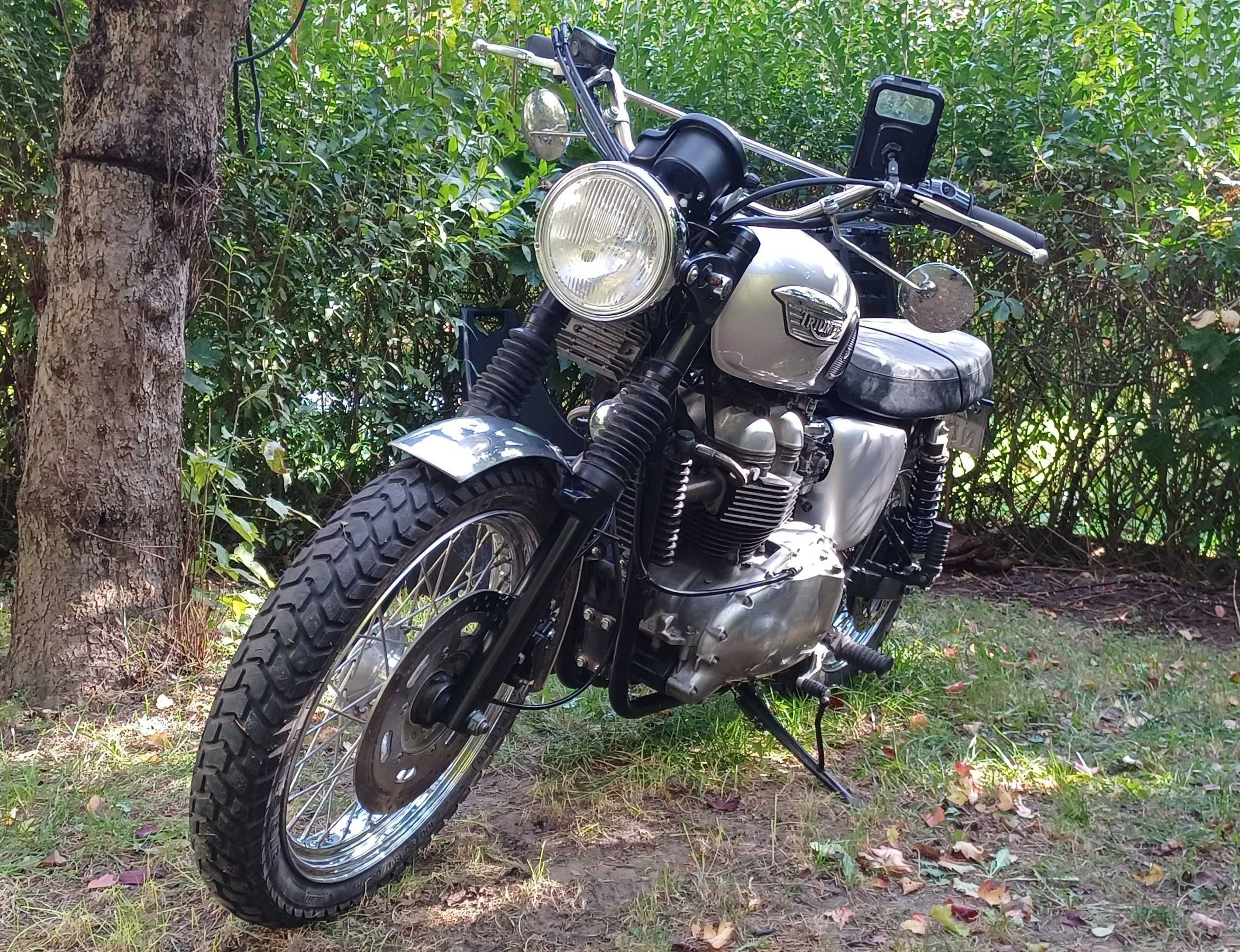 Triumph Bonneville - Scrambler/Classic