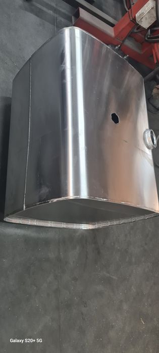 Zbiornik paliwa man 300 l 62x68x80