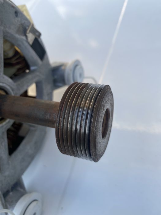 Електродвигун до пральної машини