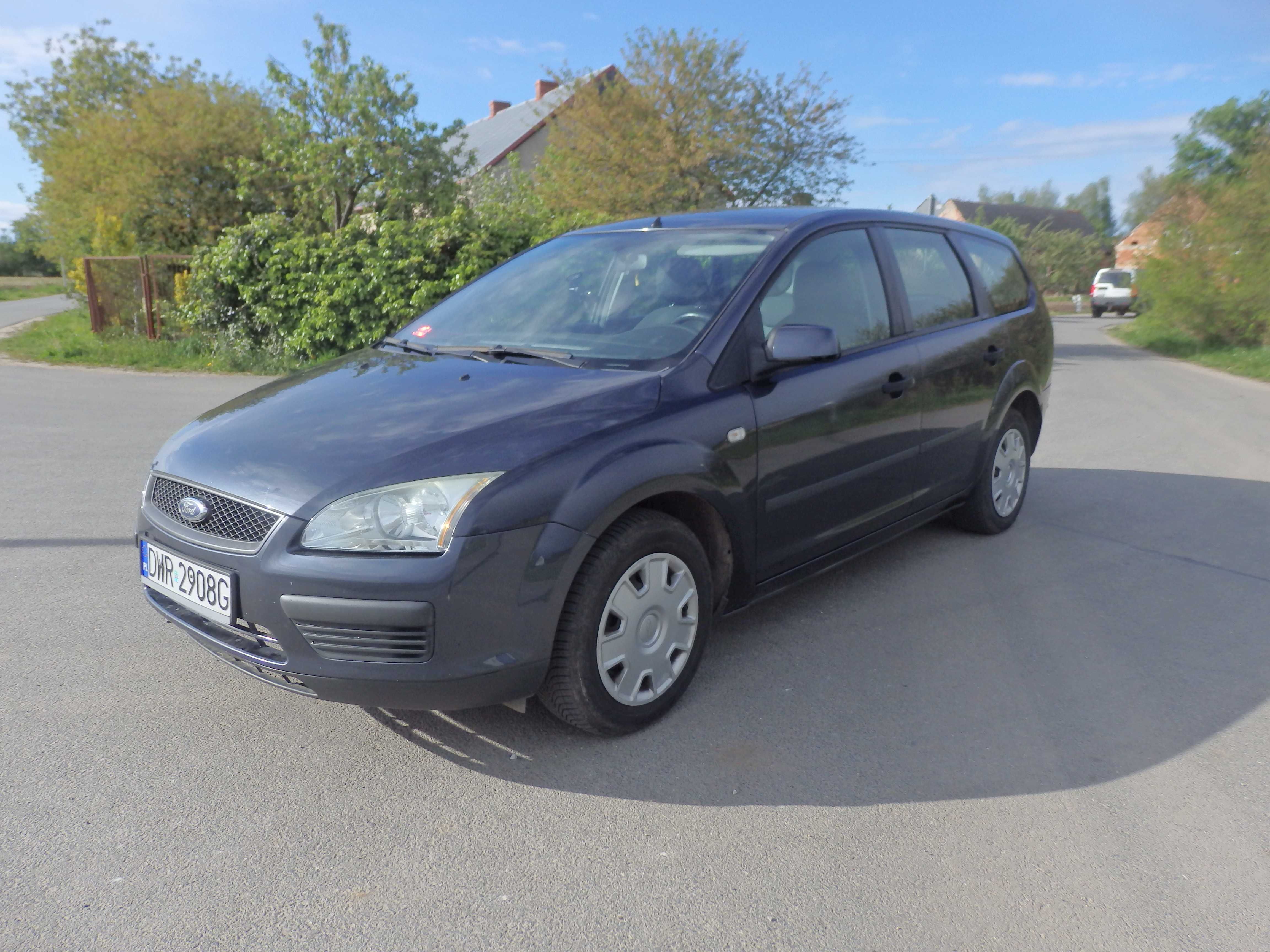 FORD FOCUS II 2006r 1.6 benzyna  100KM  klimatyzacja, ładnie utrzymany