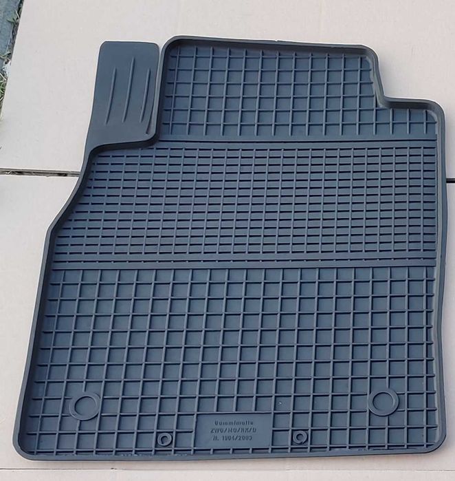 NISSAN QASHQAI II NOWE Dywaniki PRZÓD gumowe dopasowane korytka