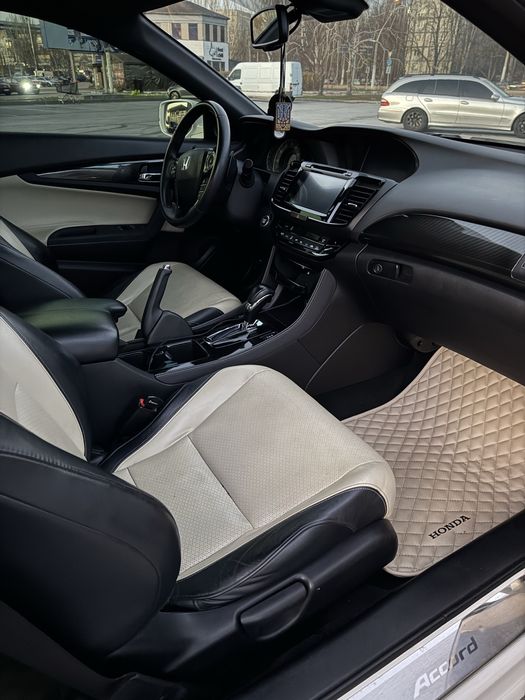 Продам або обміняю власне авто Honda Accord 9 coupe, обʼєм, 3.5. Торг