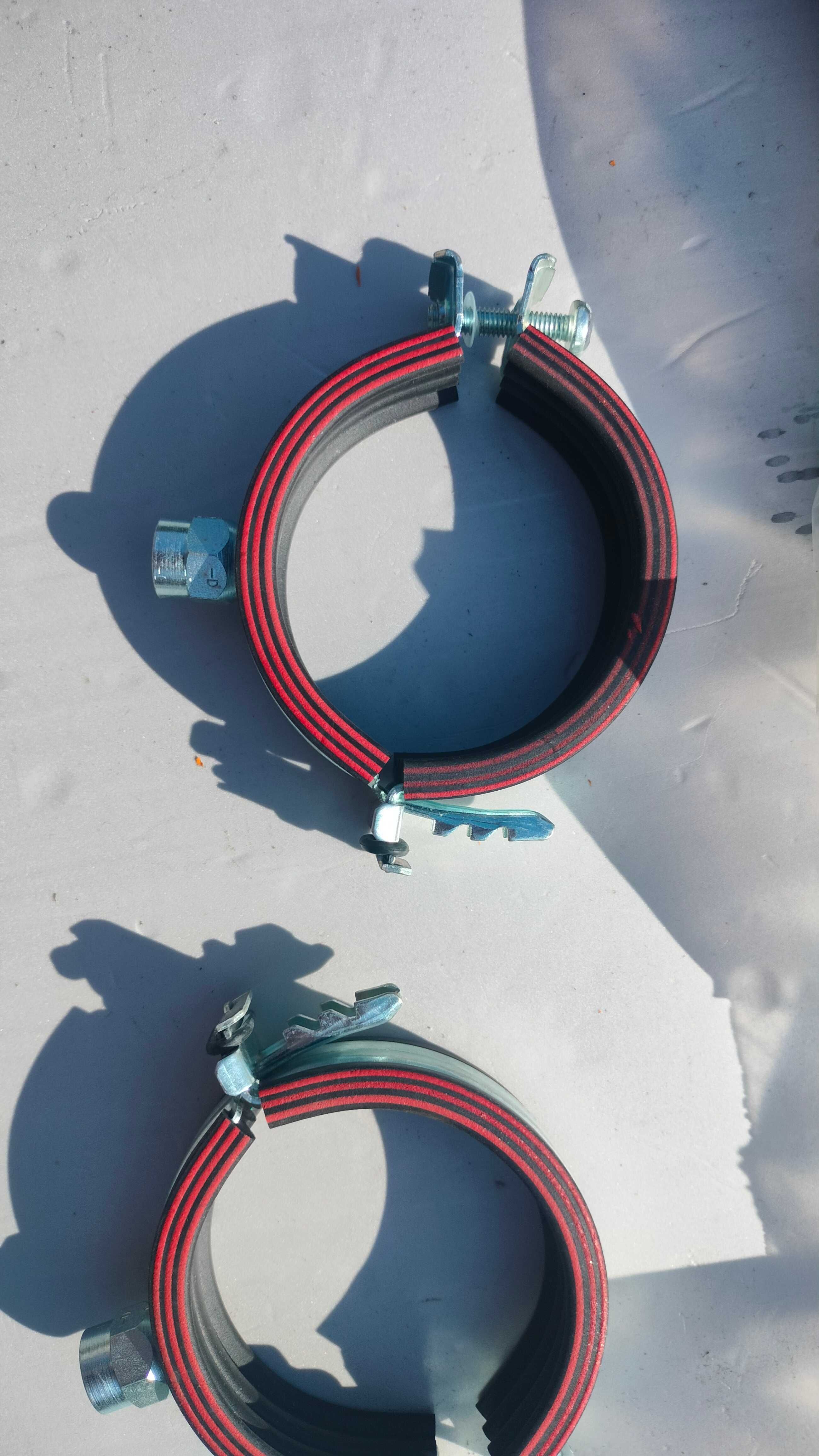 Hilti obejma do rur