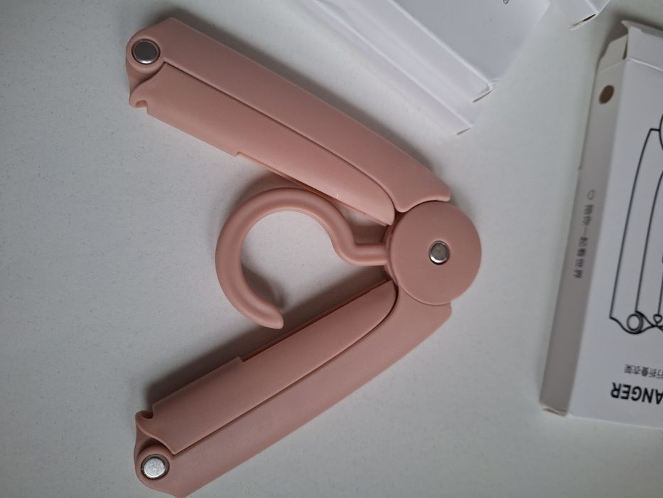 Wieszaki składane do walizki samolotu 6 sztuk Nowe