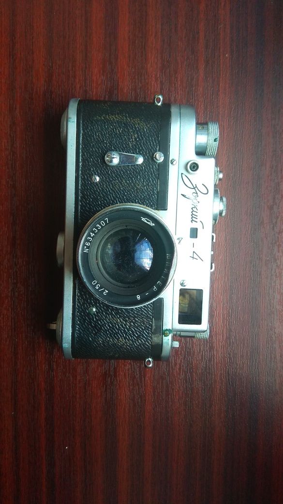Продам фотоаппарат "Зоркий-4"