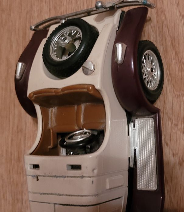 Sprzedam lub zamienię model Burago!