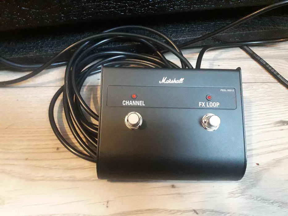 MARSHALL DSL 40CR  40/20W z reverbem i footswitchem