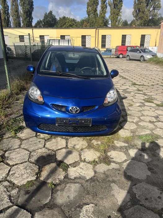 Sprzedam toyote Aygo1,0