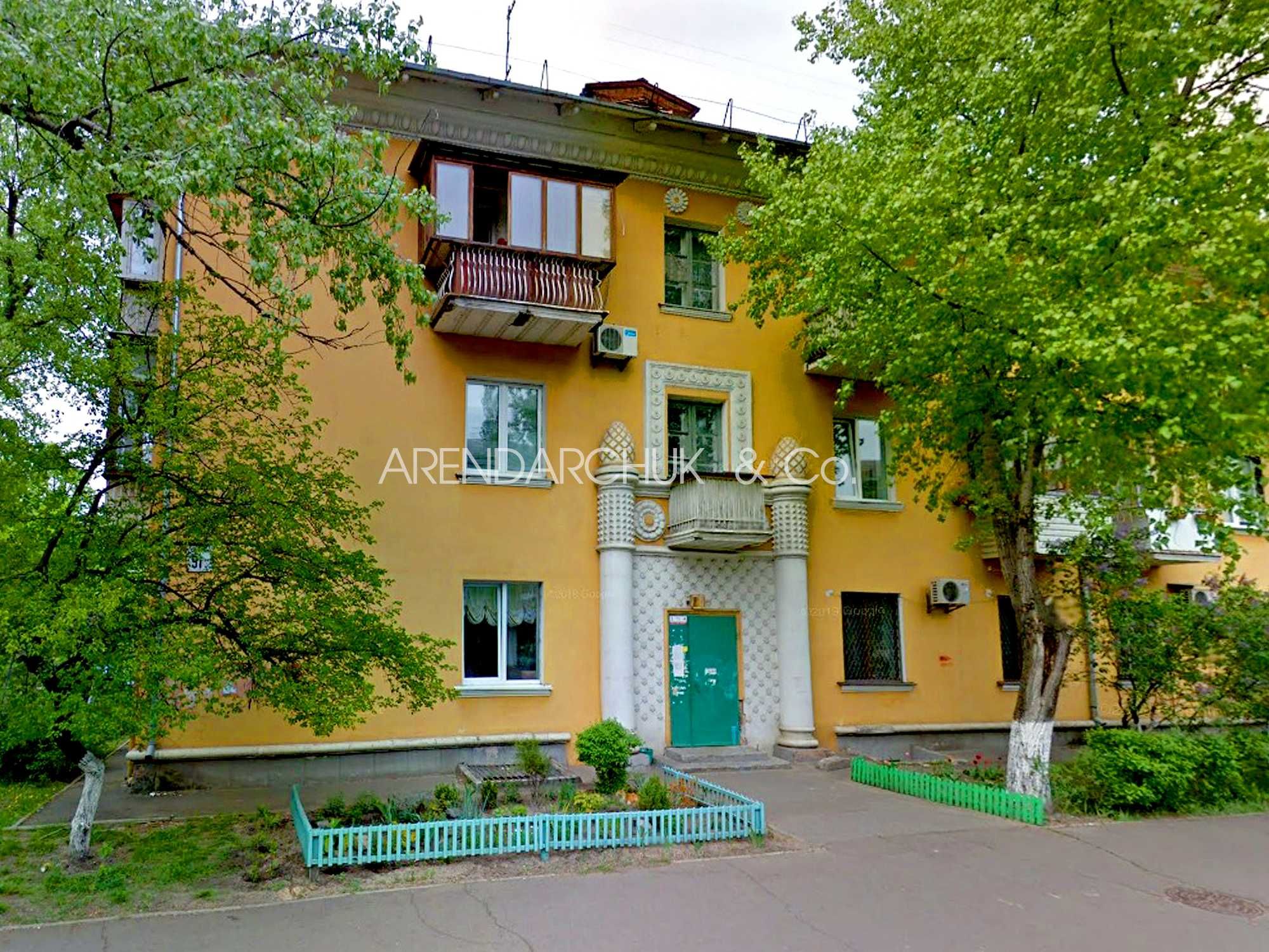 Продаж кімнат в комунальній квартирі Дніпровський р-н Алматинська 91