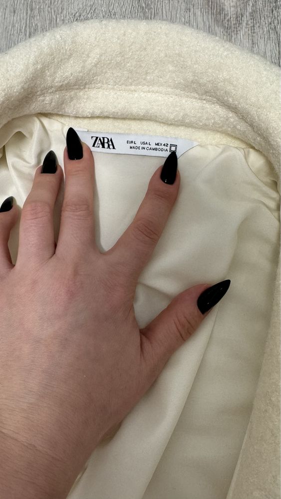 Мужской бомбер Zara