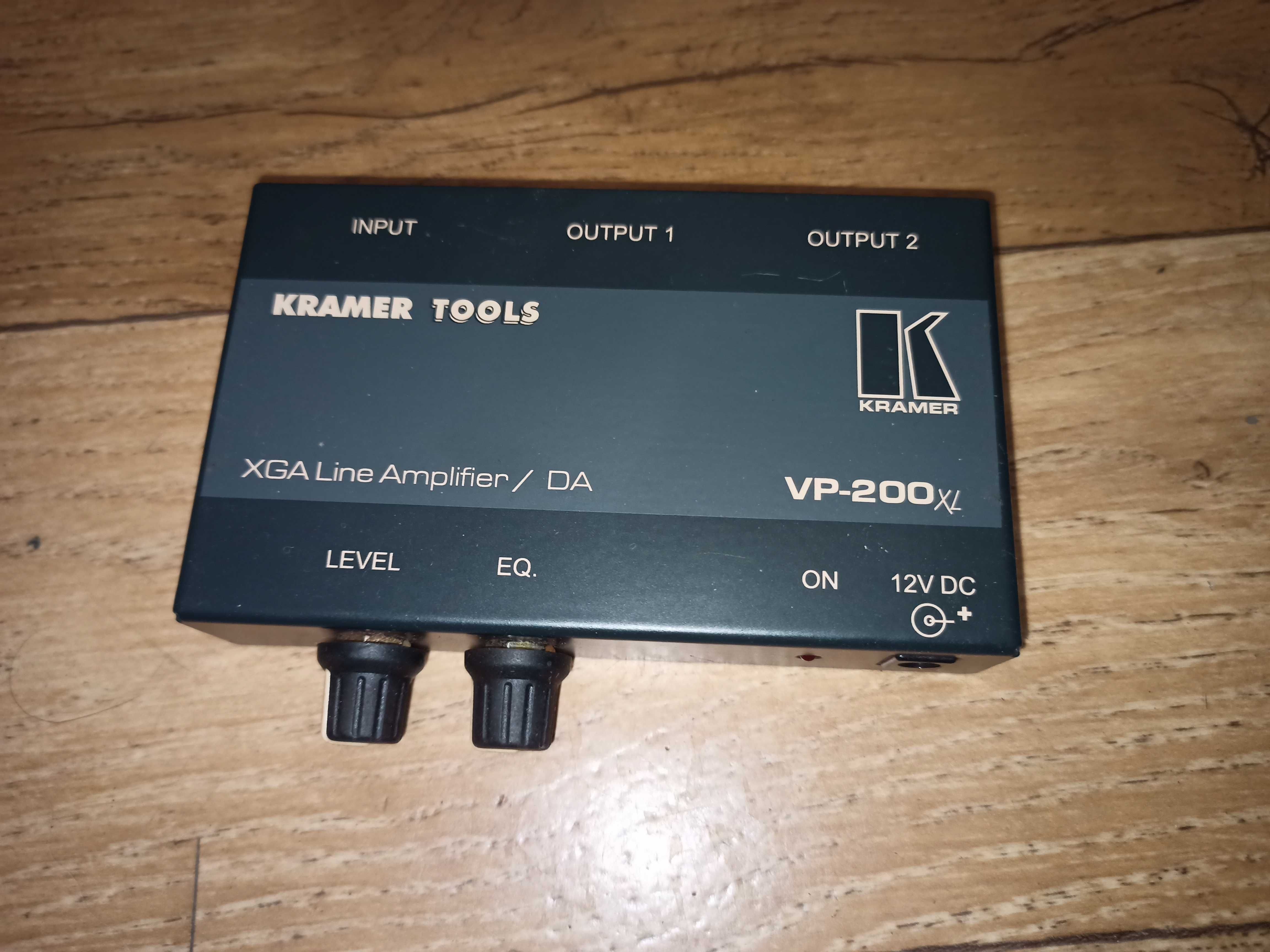 Лінійний підсилювач-розподільник 1:2 сигналів VGA/XGA Kramer VP-200xl