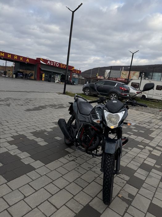 Продам мотоцикл Lifan 150 2e