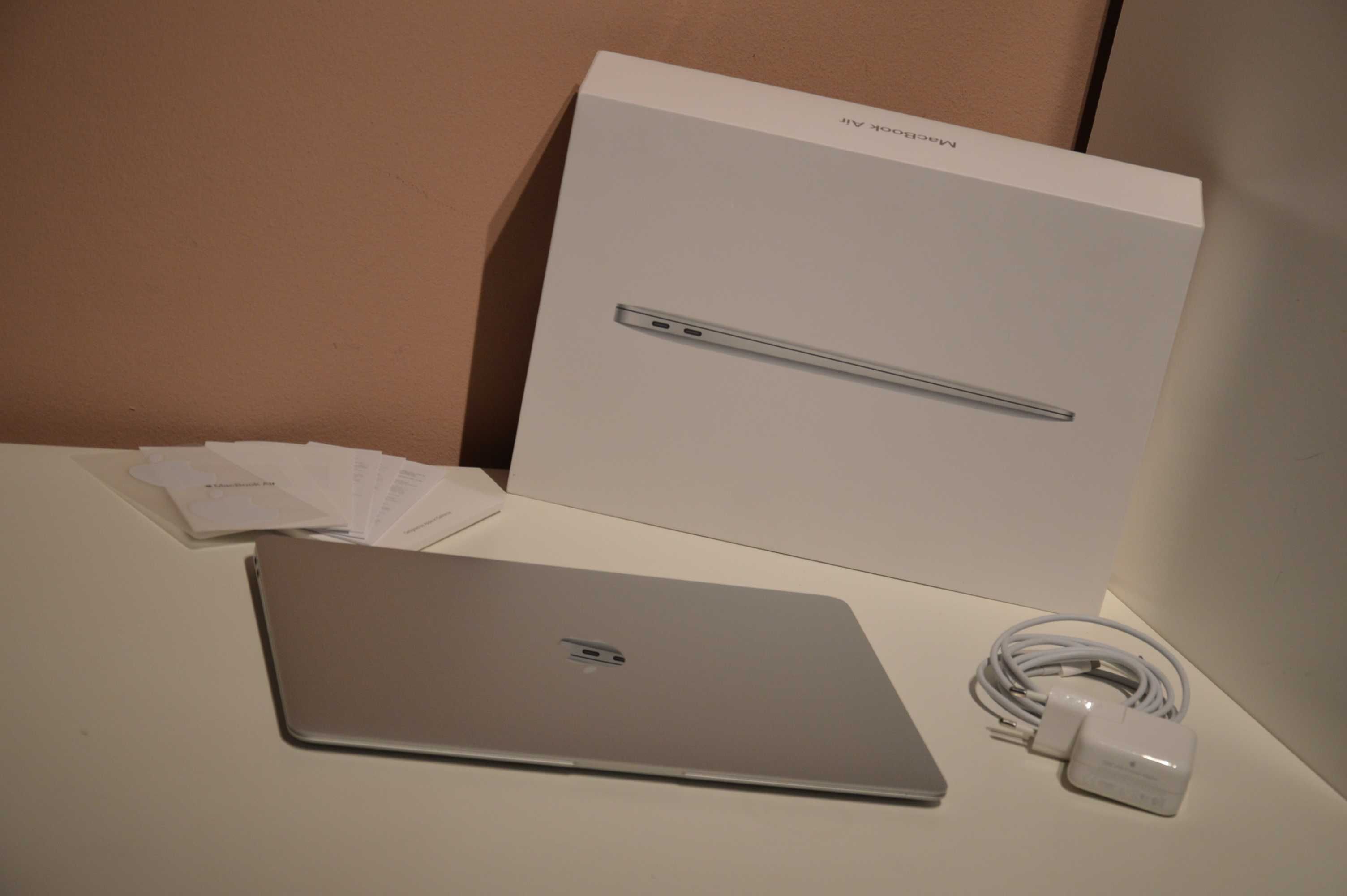 Apple MacBook Air Retina 13.3" QWERTY | KOMPLET | Super Stan m1