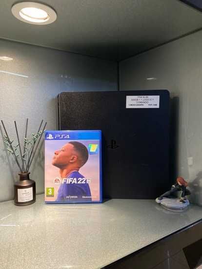 PS4 SLIM 500GB + 1 Jogo + 1 Comando