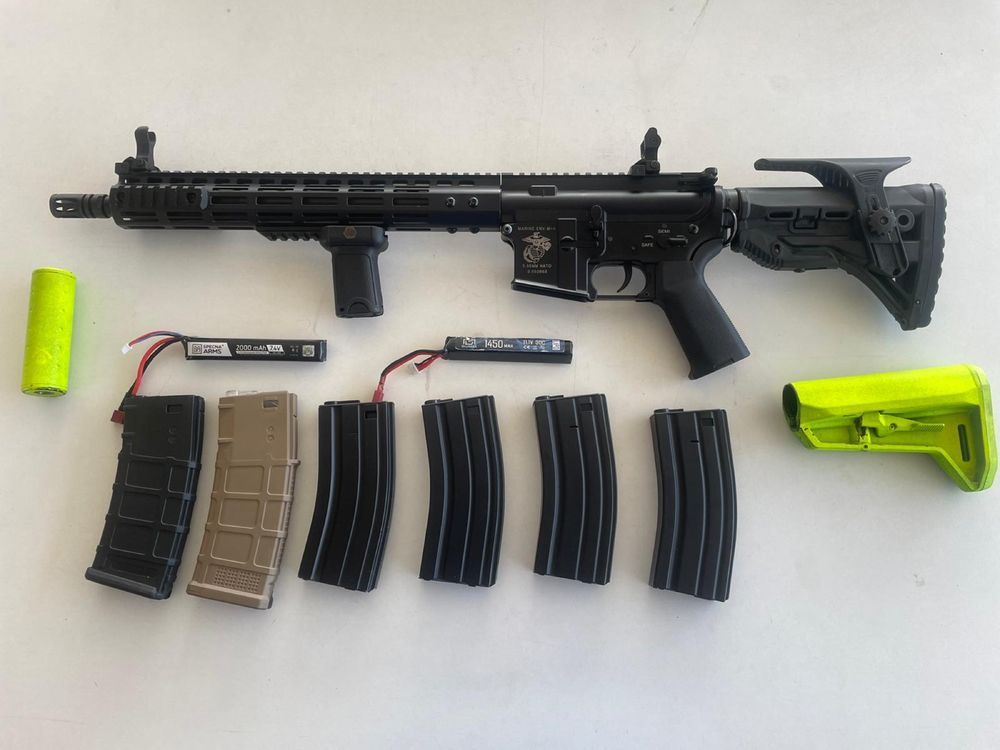 M4 Specna Arms SA-A28 - airsoft + Colete