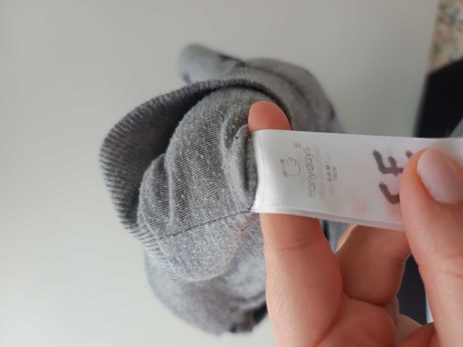 szara bluza z kapturem chlopieca dla chlopca 74cm 6-9mies niemowleca