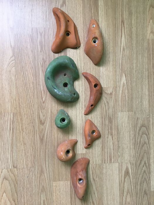 Зацепы для Скалодромов универсальные 8 шт. Новые,пользовались один раз