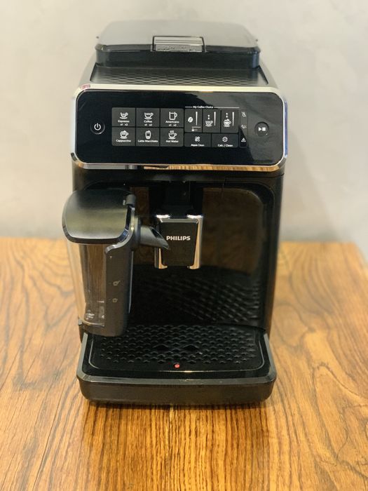 Кавомашина PHILIPS Latte Go Series 3200  в гарному стані,