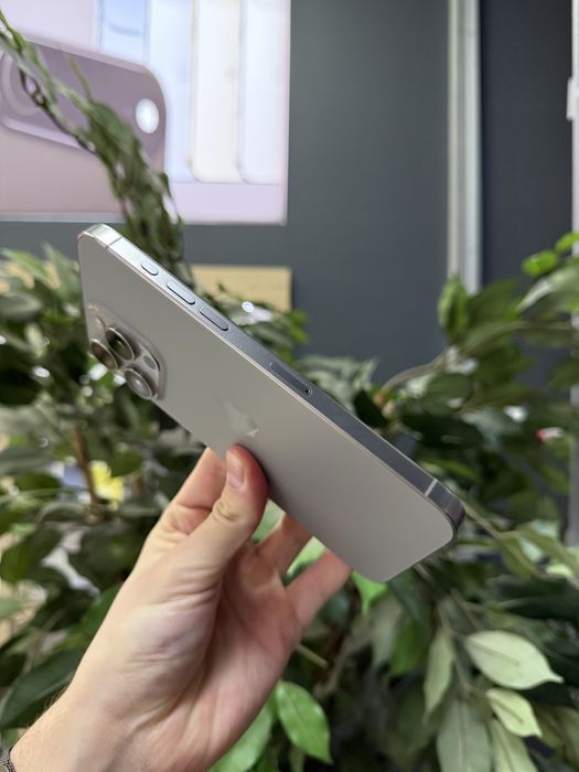 iPhone 15 Pro Max 256GB Natural Titanium