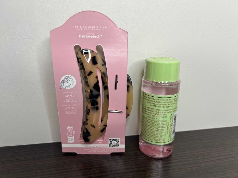 PIXI Rose Tonik nawilżający + klamra do włosów INVISIBOBBLE travel