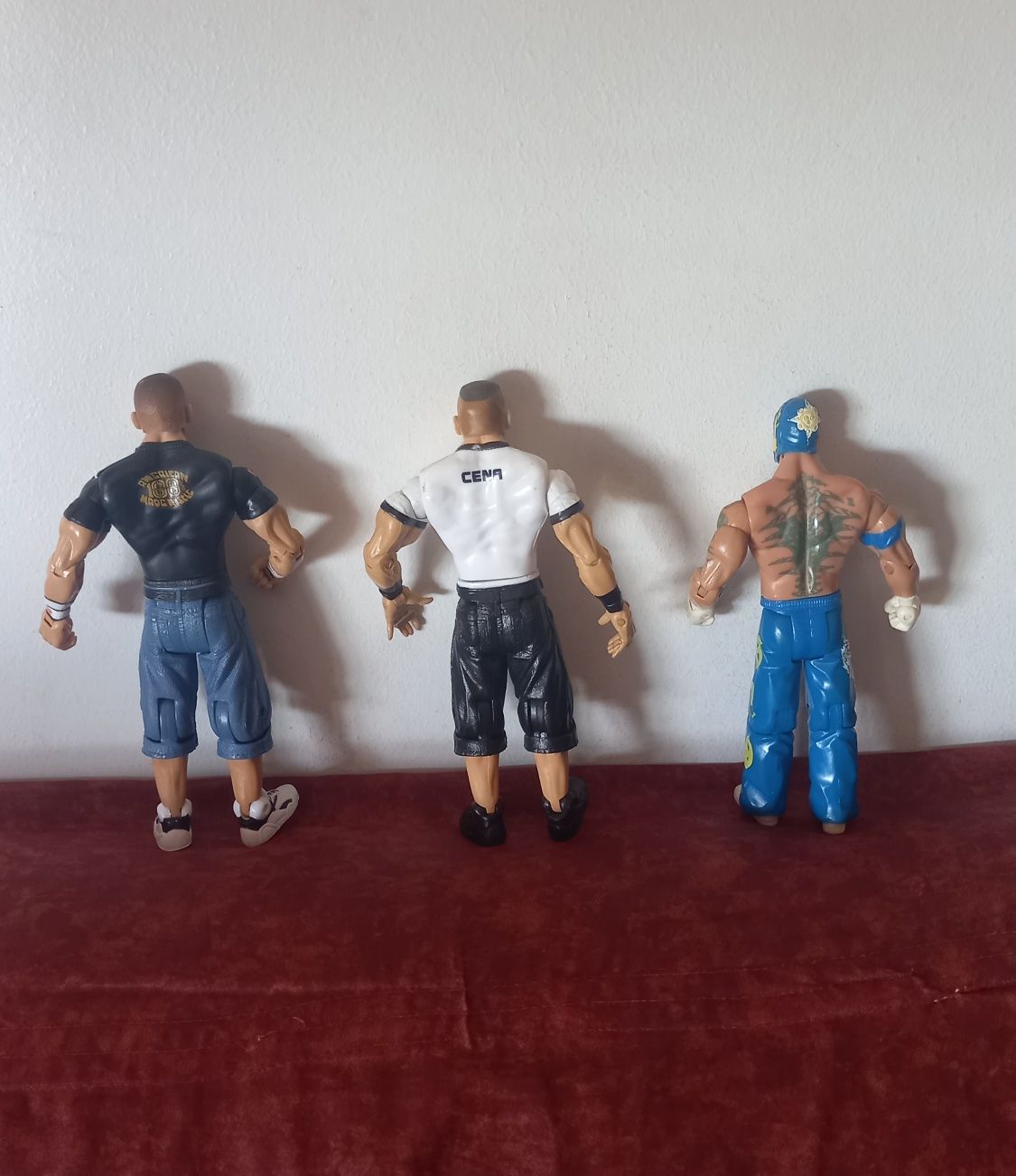 Conjunto 3 bonecos WWE (usados)