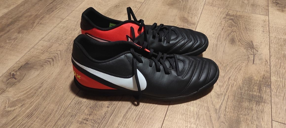 Buty korki Nike tiempox