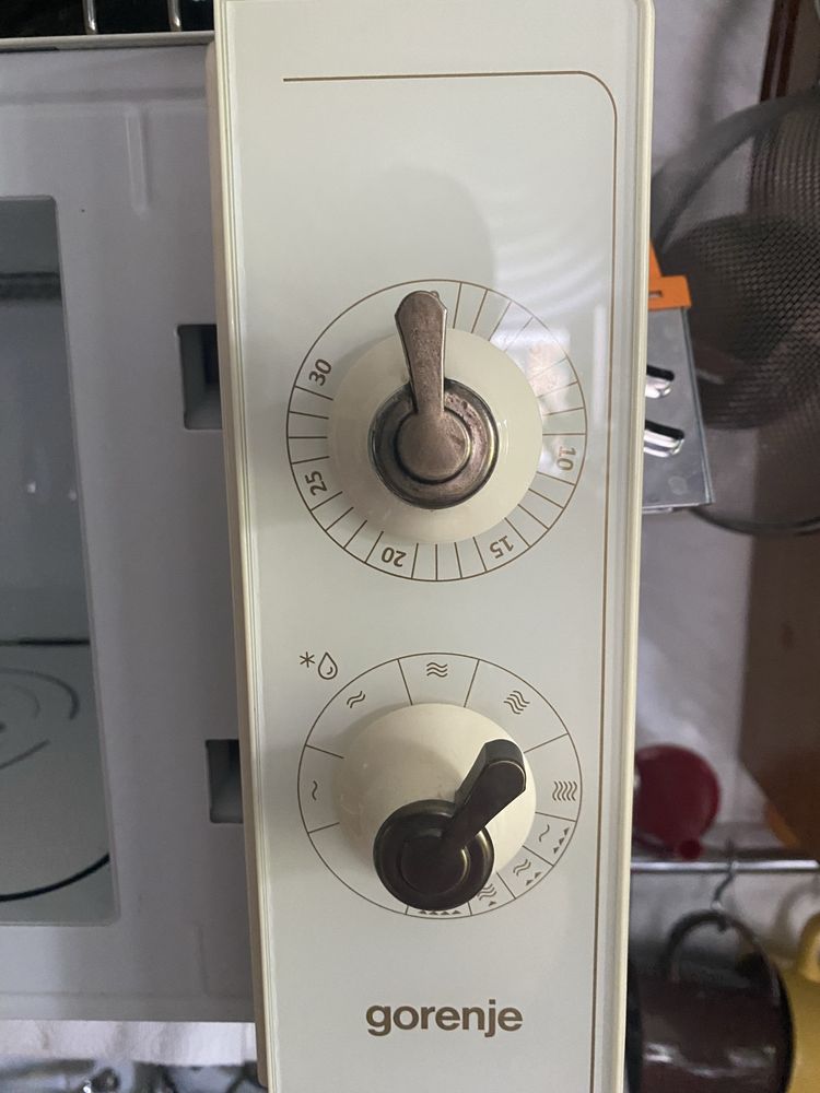 Мікрохвильова піч Gorenje