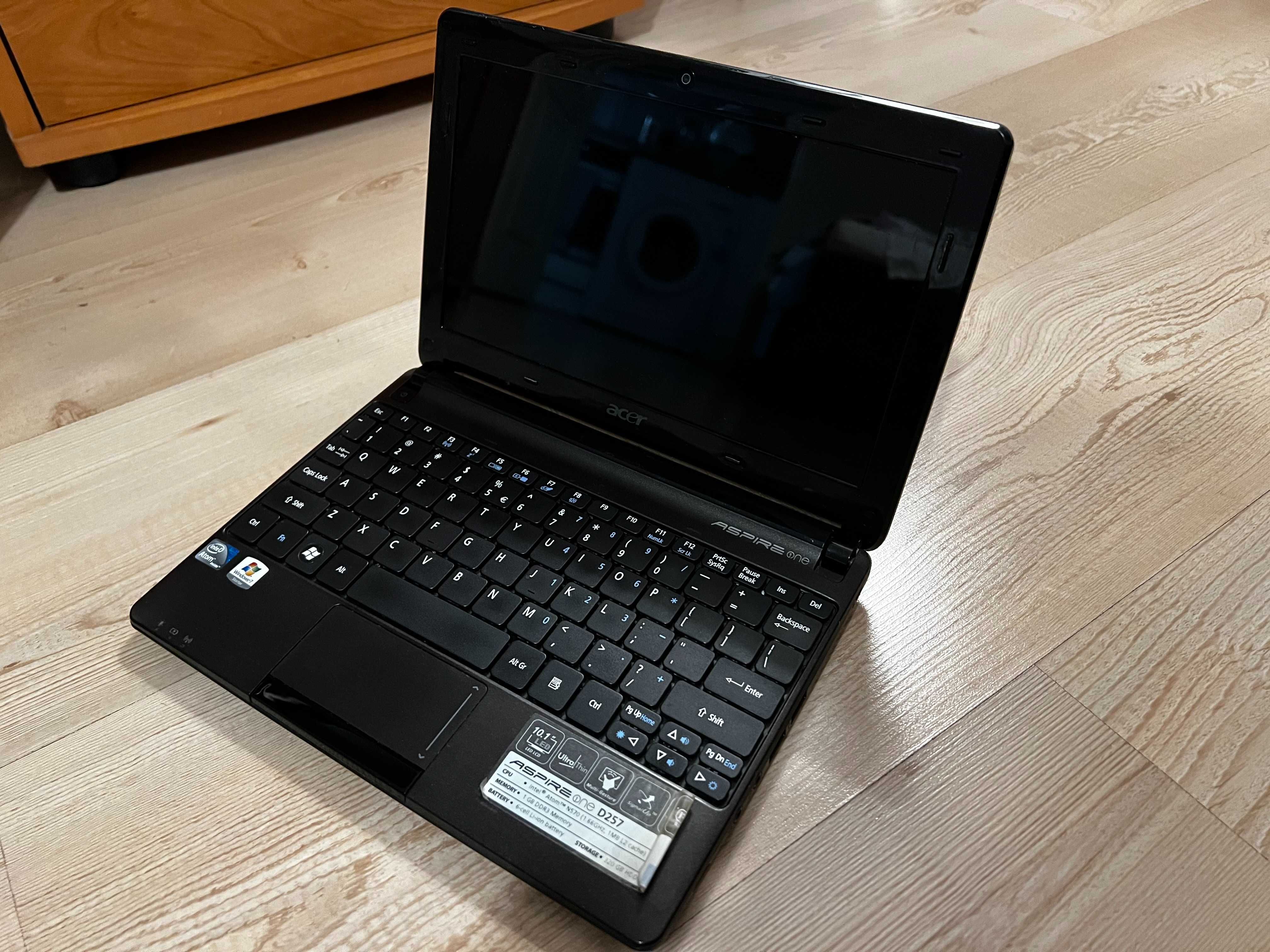 Komputer Laptop Acer ASPIRE ONE D257