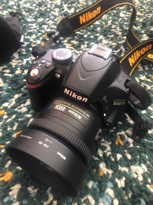 Nikon D3200 niski przebieg+ 2 obiektywy + pokrowiec