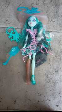 Lalka monster high vandala doll zamienię na winx club