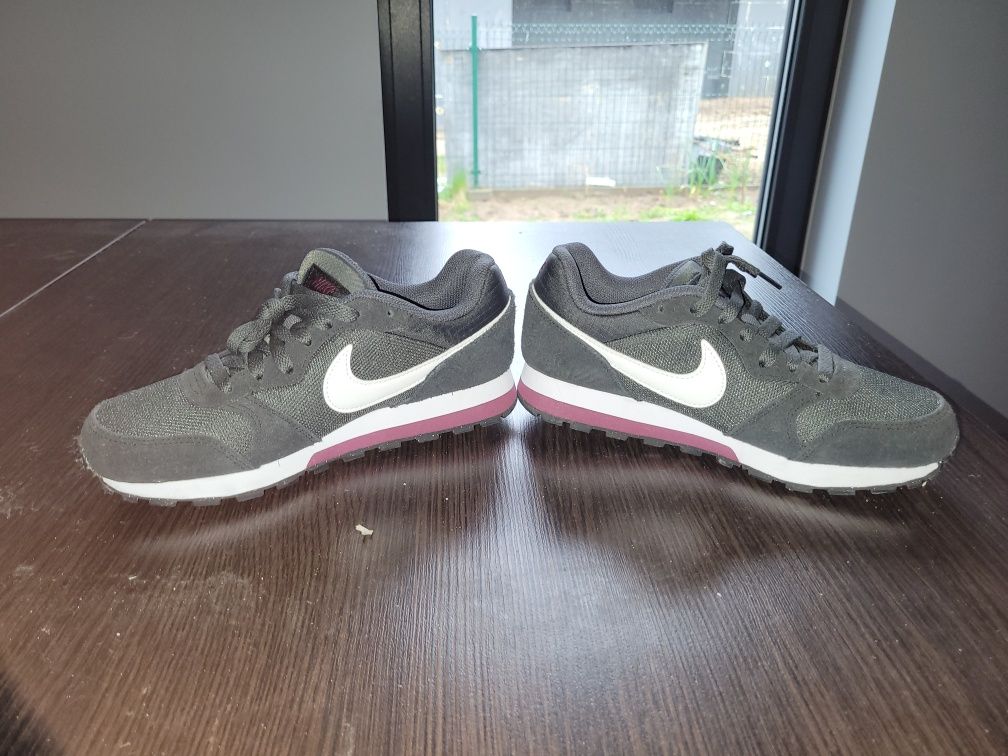 Buty Nike MD Runner