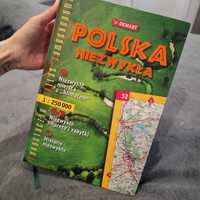 Polska niezwykła Turystyczny atlas samochodowy