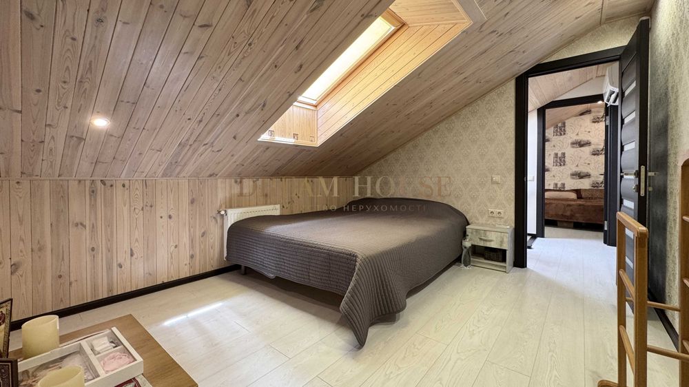 Трьохкімнатна квартира з ремонтом у Гранд Виллас. Газове опалення