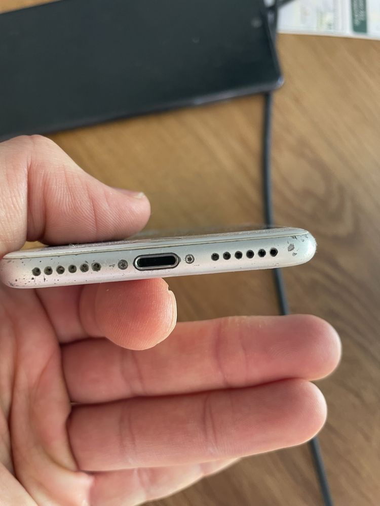 Iphone 7, 32 на запчастини