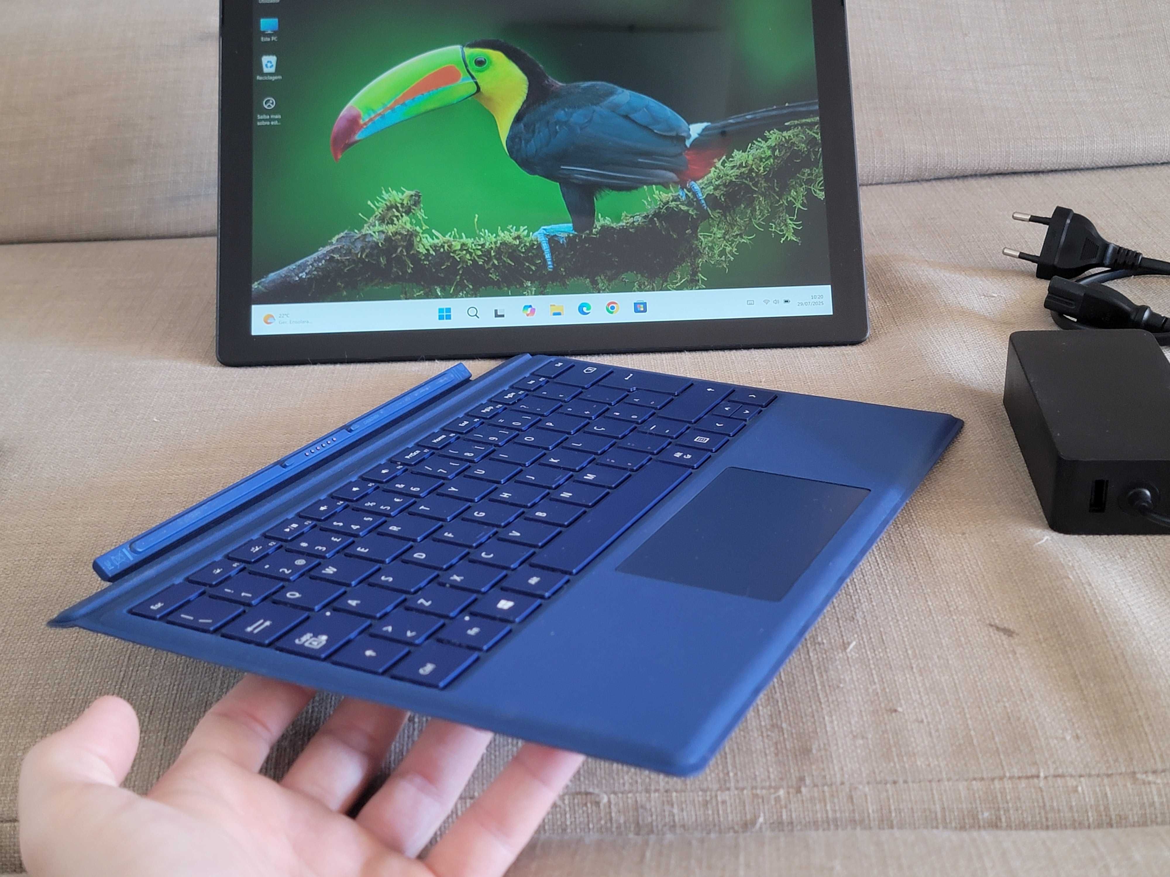 Surface Pro 6 – Intel i7 | 16GB RAM | 512GB SSD | Teclado PT-PT | Pen