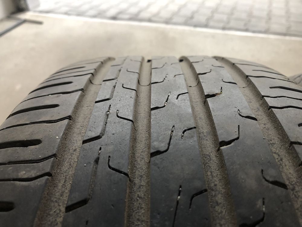 Opony letnie Continental 215/50r17