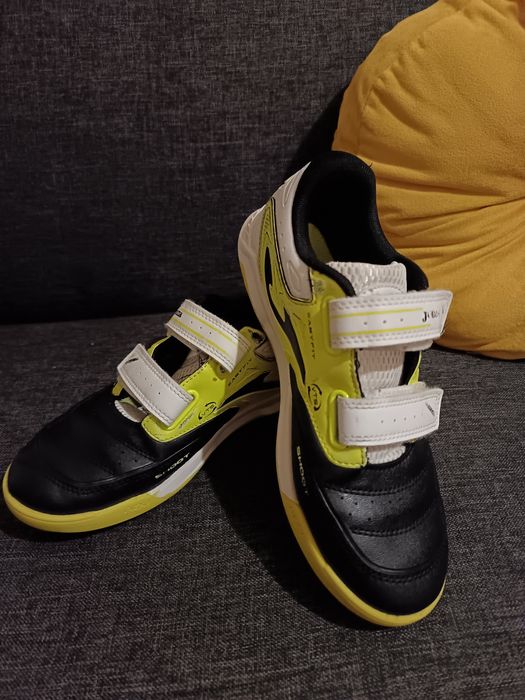 Vende se sapatilhas de Futsal nr.34