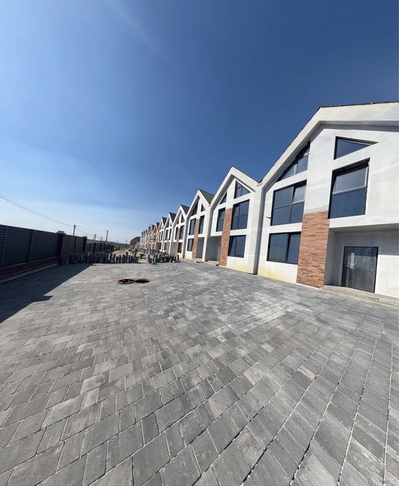 Продаж котеджів ! 3+ те що треба!