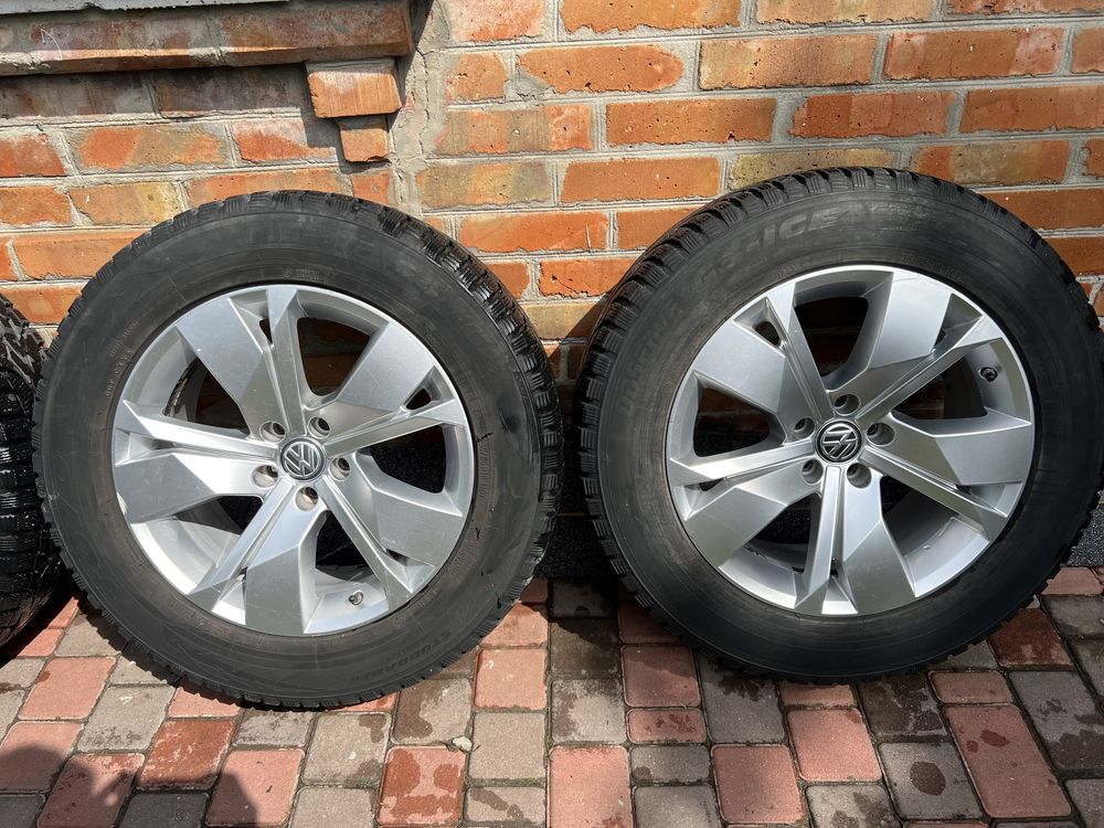 Диски Volkswagen Touareg 5-112, з гумою Toyo observe g3-ice