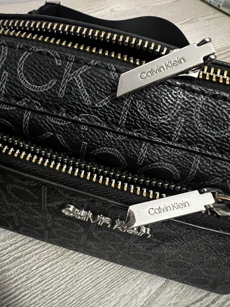 CK Oryginalna Calvin Klein  listonoszka Camera Bag stan idealny