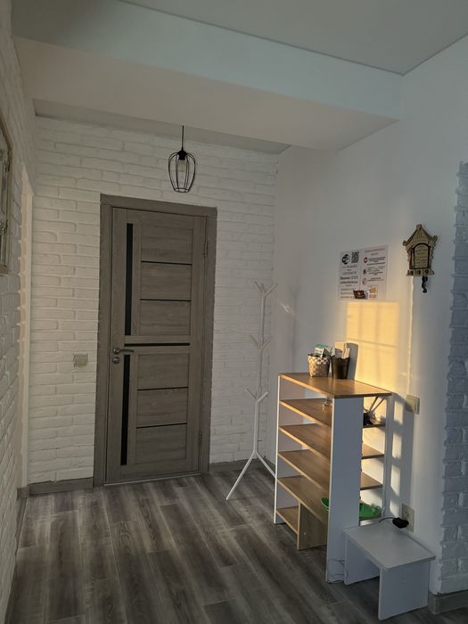 Здам чисту акуратну квартиру 1 поверх Южне Південе Іванова12 біля моря