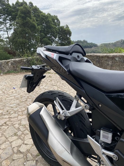 Honda cb500f 2022