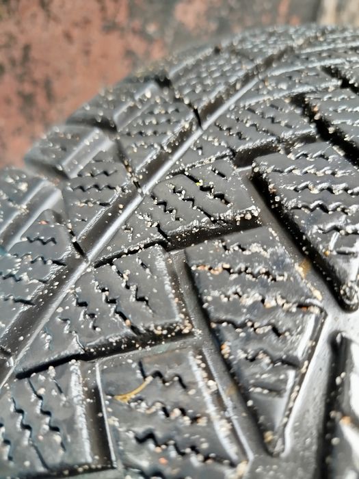 Opony zimowe 2 szt 205/55 R 17
