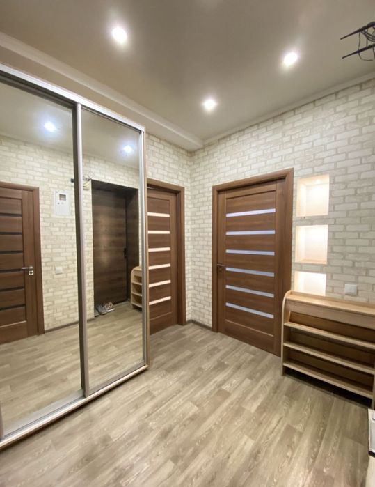 Оренда 2х кімнатної квартири у Дніпровському р-ні (Дружній 3)