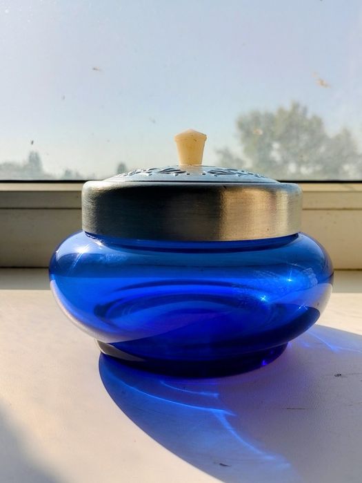 Советская сахарница из кобальтового стекла. Посуда СССР. Цукорниця.