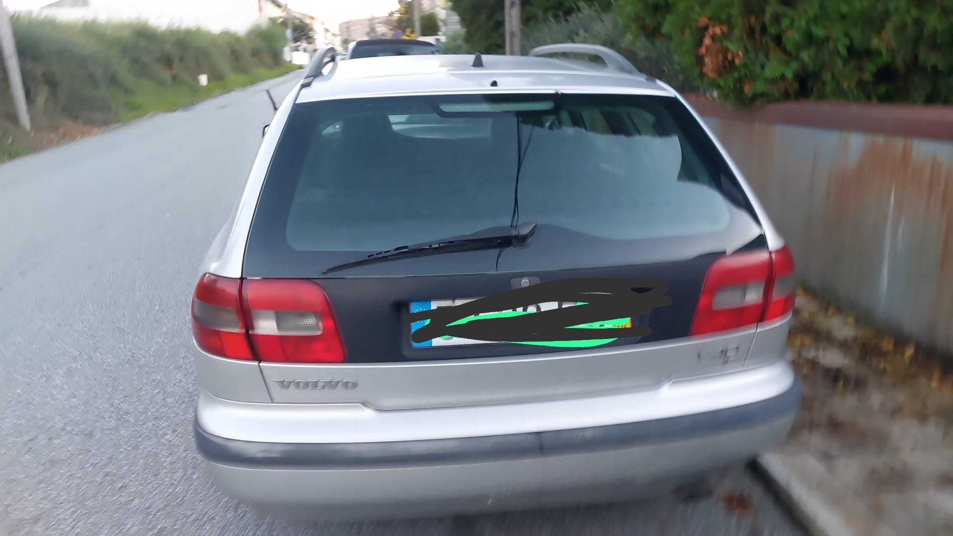 Vendo Volvo V40 no estado em que se encontra