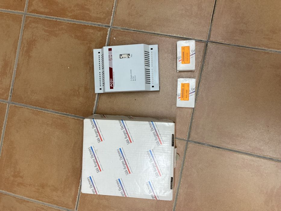 Autómato SAIA com entradas e saidas, novo.