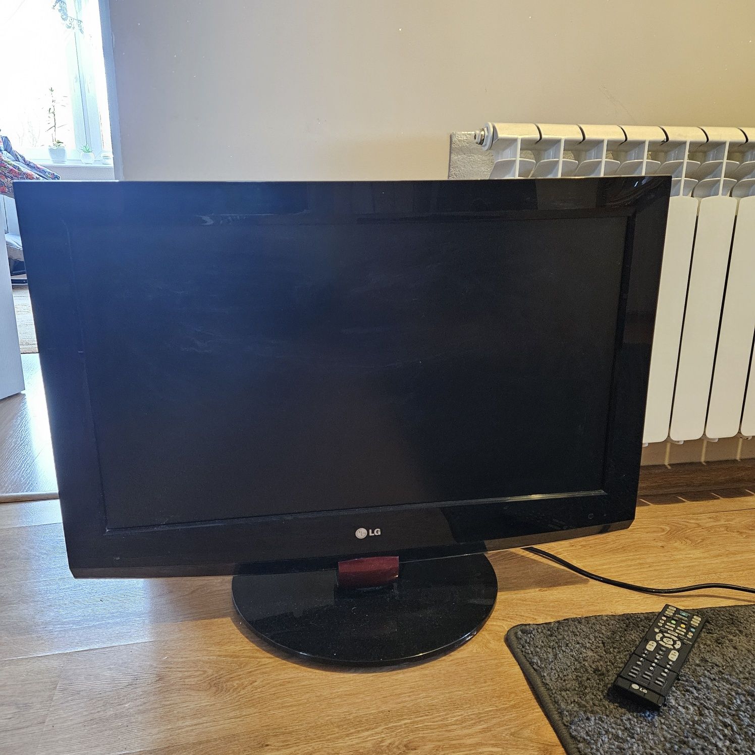 Telewizor  LCD. LG 32 cale